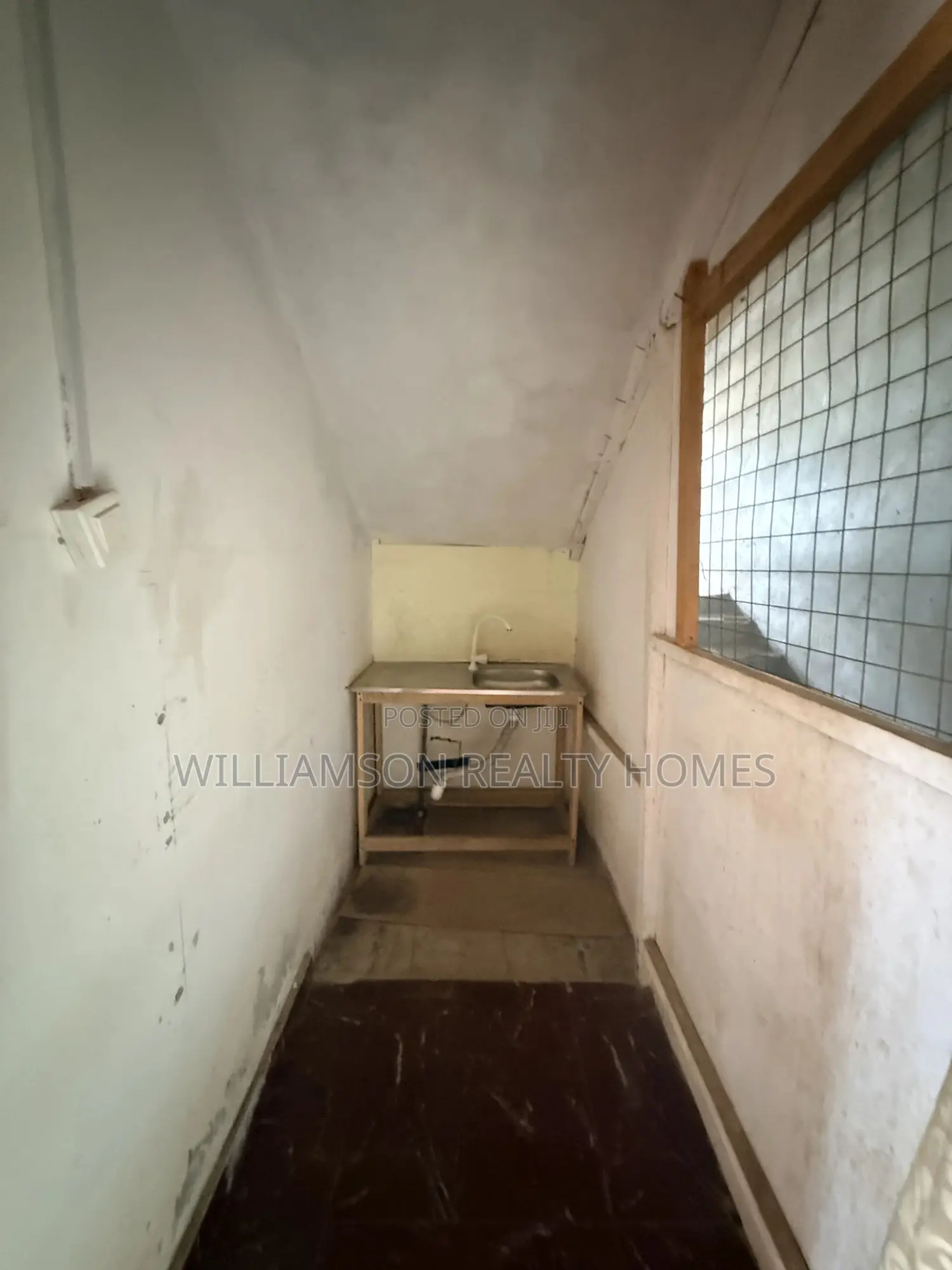 1bdrm Apartment in Hfc Estate Area, Spintex for rent