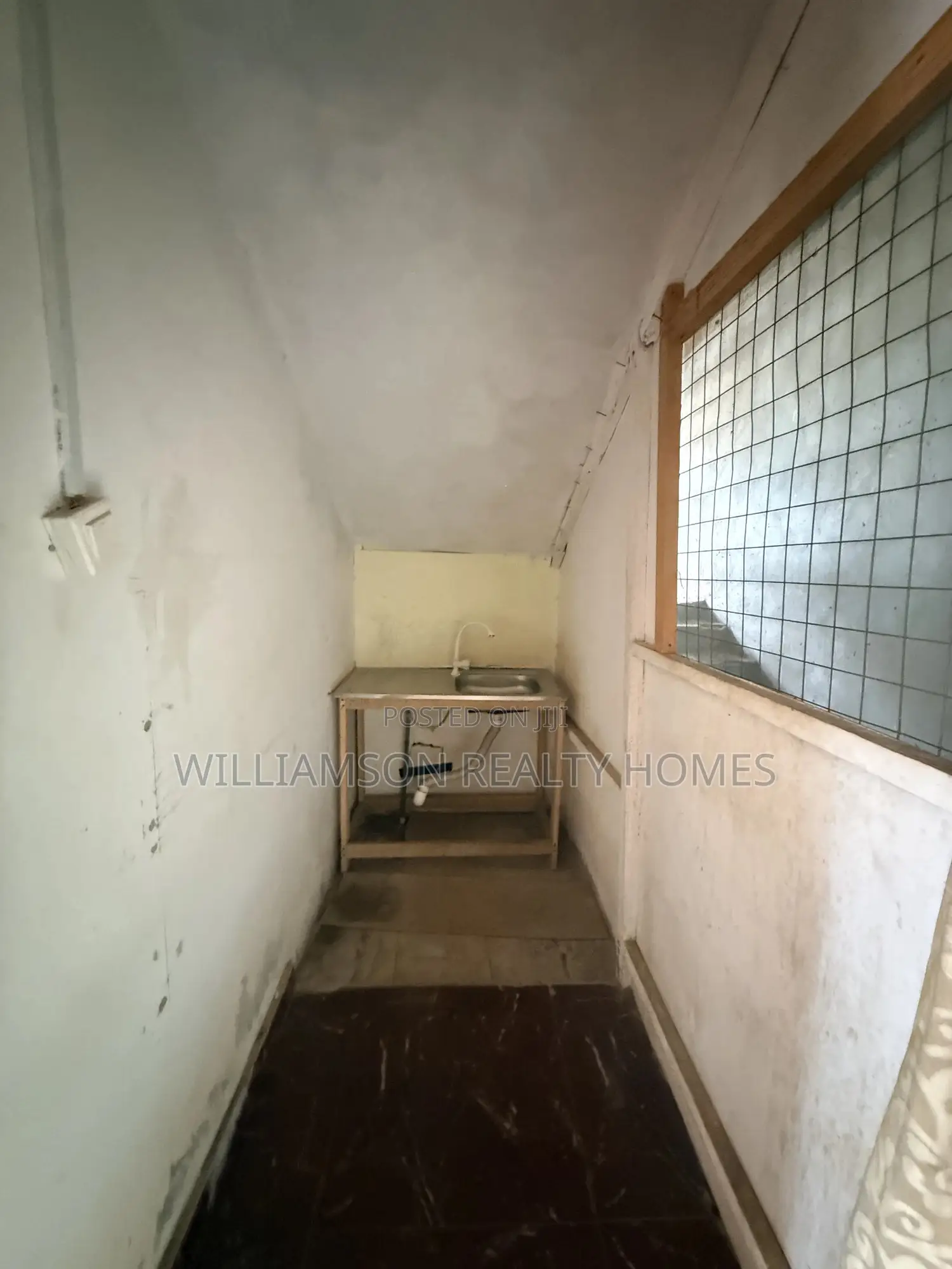 1bdrm Apartment in Hfc Estate Area, Spintex for rent
