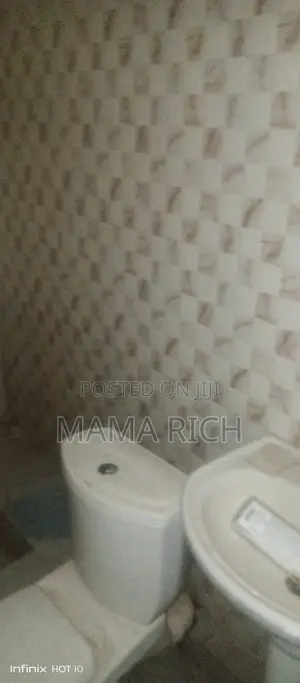 2bdrm Apartment in Home Sure Estate, Amasaman for rent