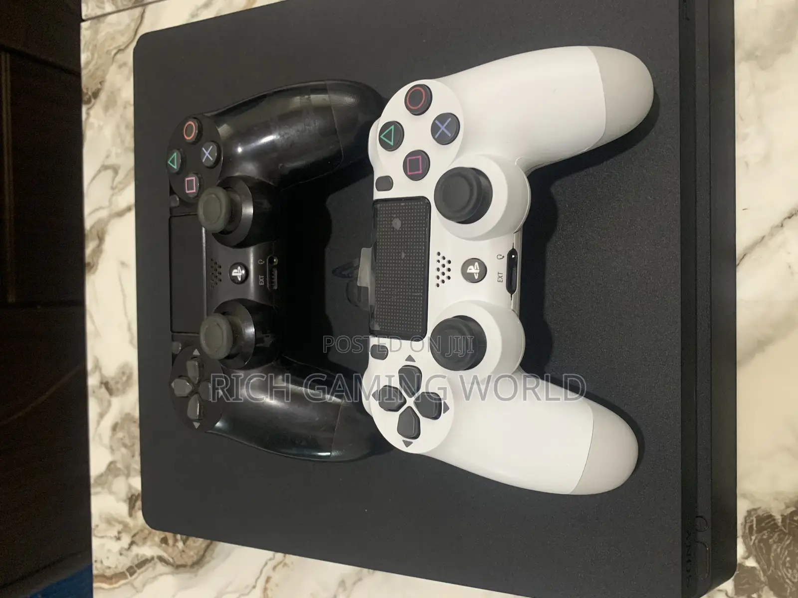 Ps4 Slim 10 Games Two Controllers (Jailbreak)