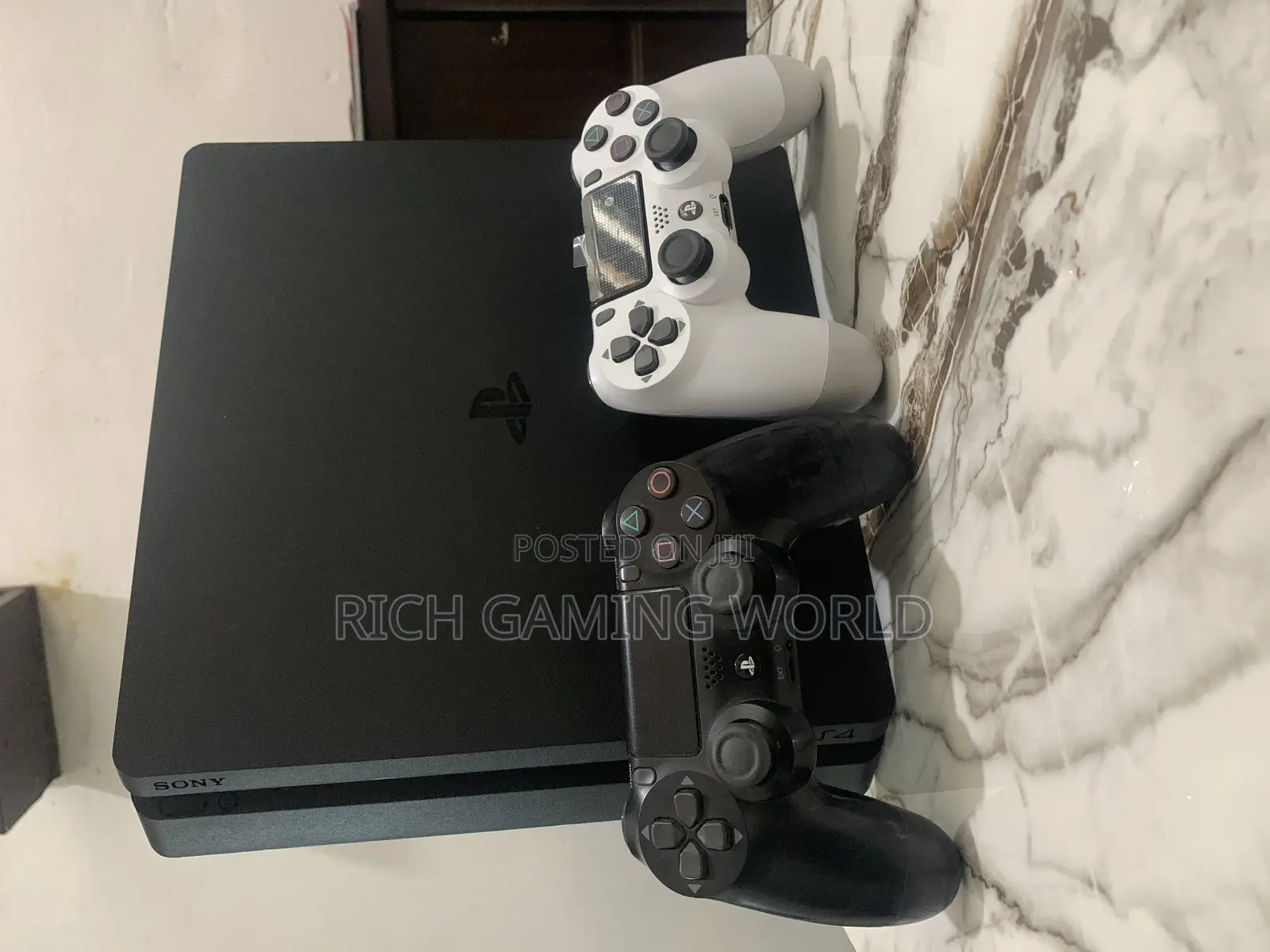 Ps4 Slim 10 Games Two Controllers (Jailbreak)