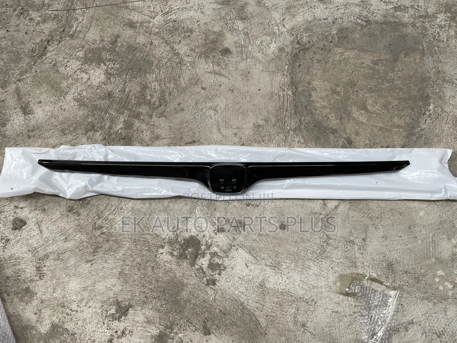 Honda CRV/Cr-v Back Chrome Garnish Trim 2023 2024 2025