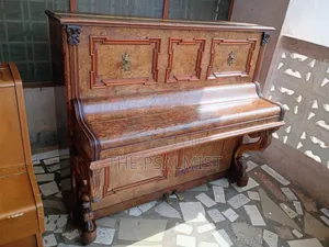 Pram: Melbourne Gebr.Knake Munster 1/W Acoustic Piano