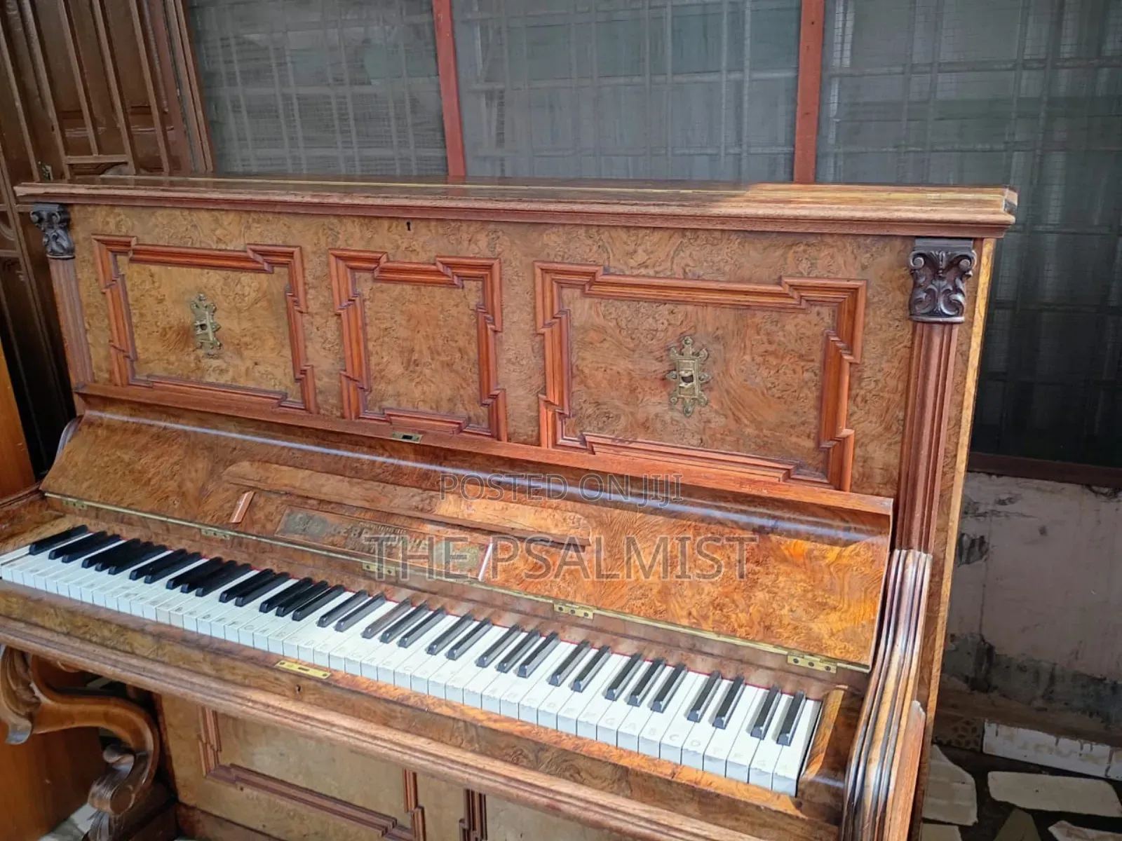 Pram: Melbourne Gebr.Knake Munster 1/W Acoustic Piano