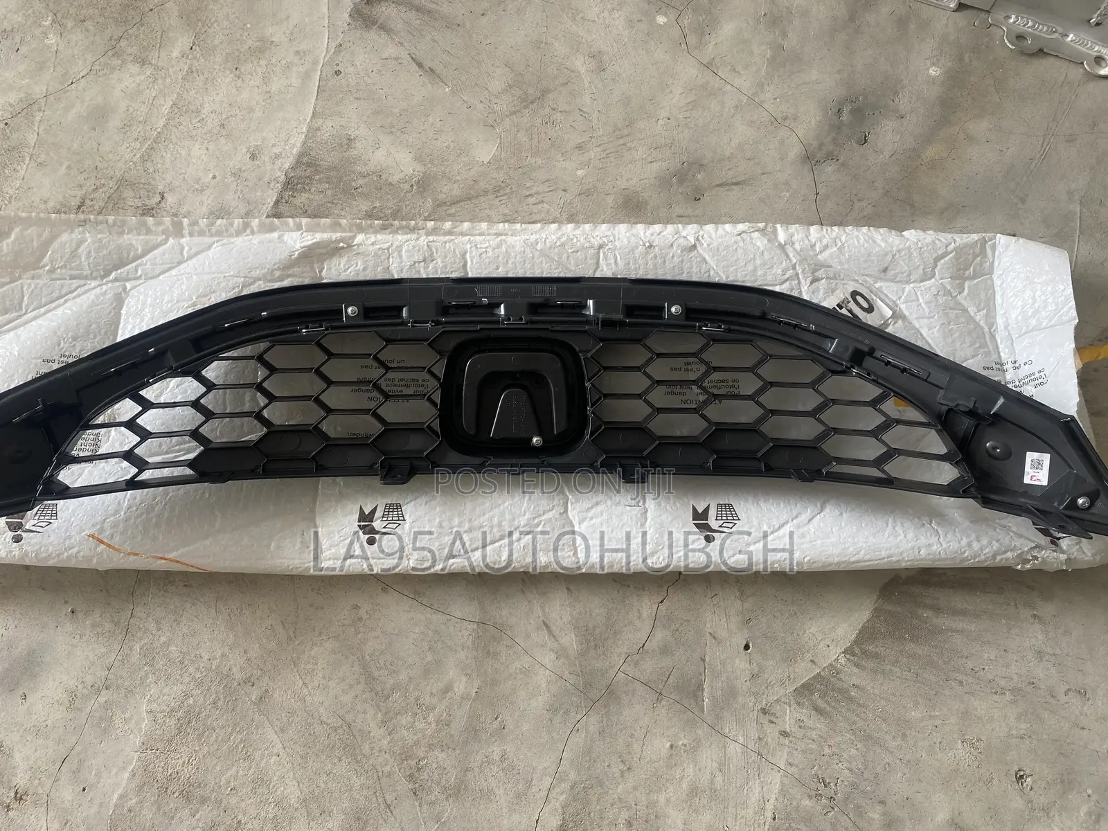 Honda Civic 2013,2014,2015 Front Grille Assembly/ Top Shells