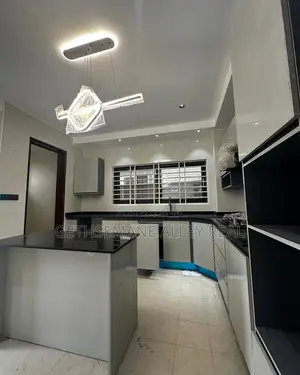 5bdrm Duplex in Gethsemeny Alley, West Hills Mall Area for sale