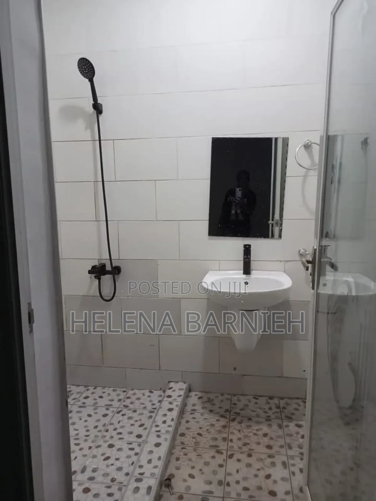 1bdrm Apartment in Ga East Municipal for rent