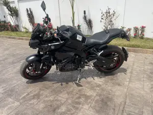 Yamaha 2019 Black
