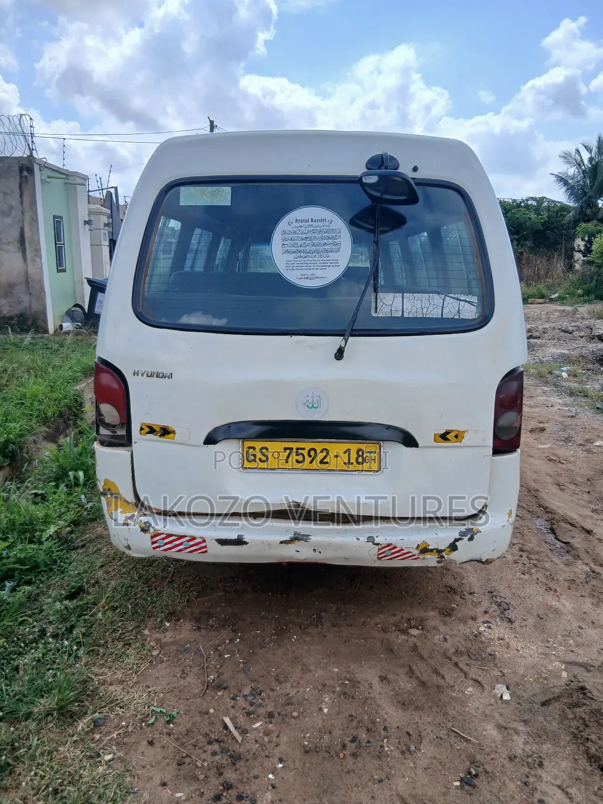 Hyundai H-100 2001 White