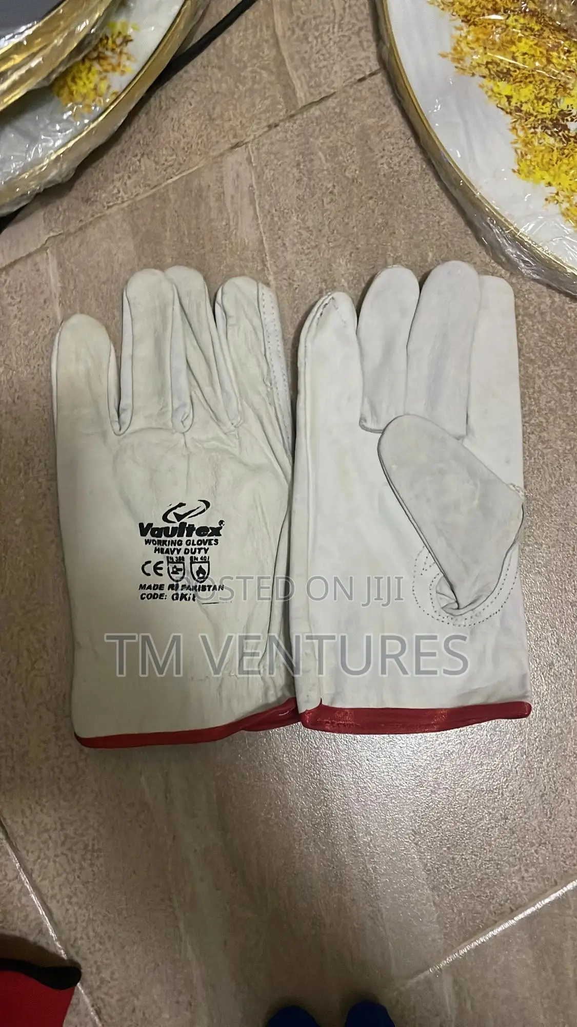 Hand Gloves