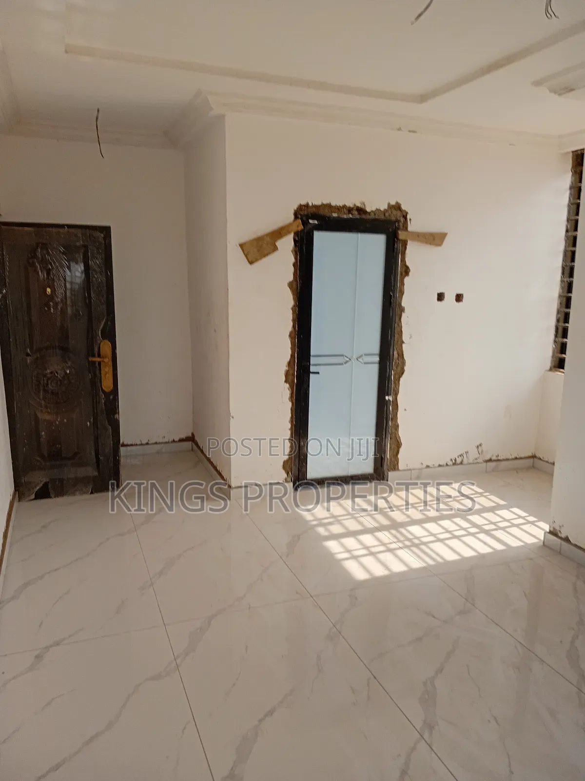 3bdrm Apartment in Classicpropertiesgh, West Hills Mall Area for rent