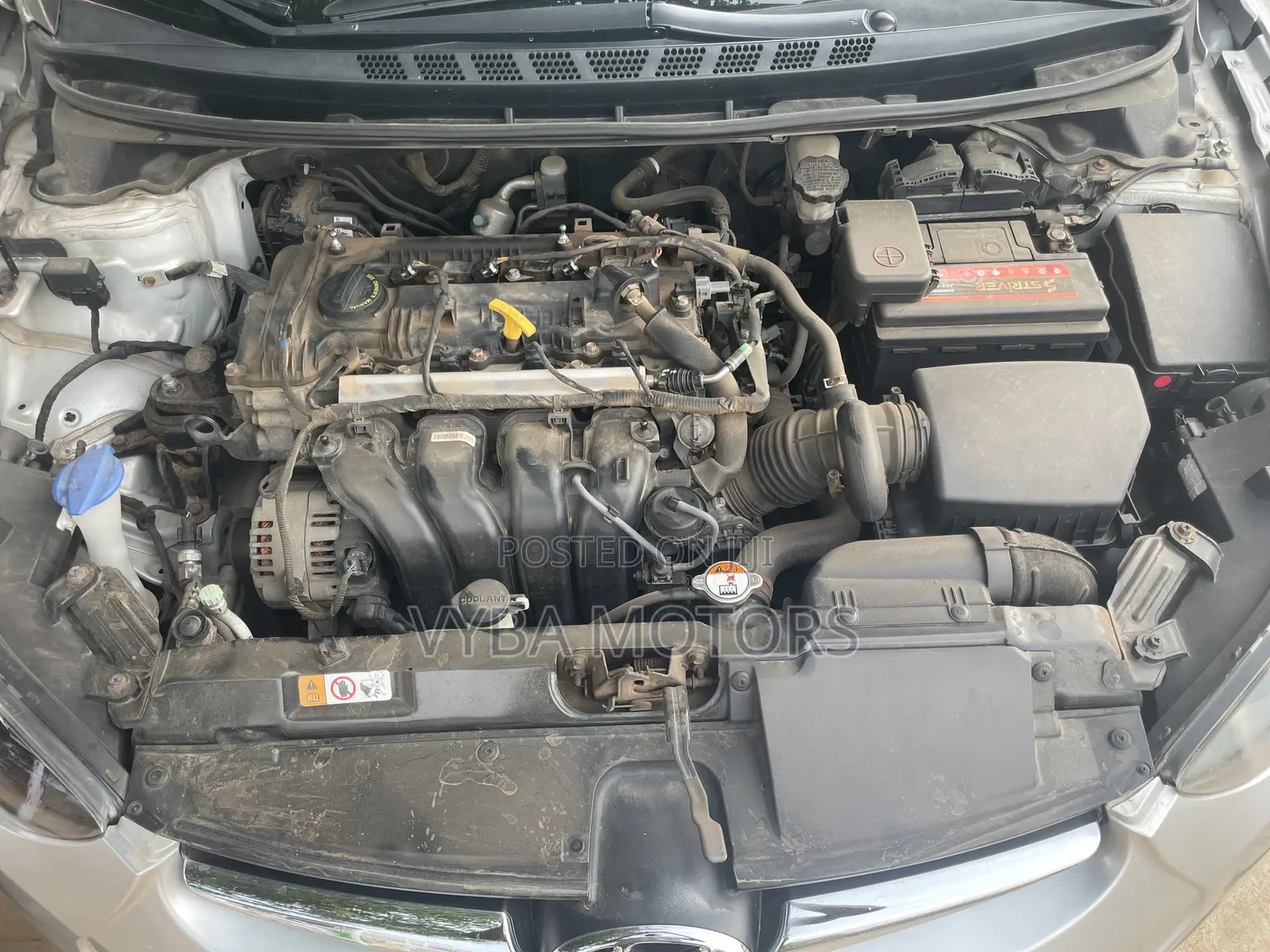Hyundai Elantra 2016 Silver