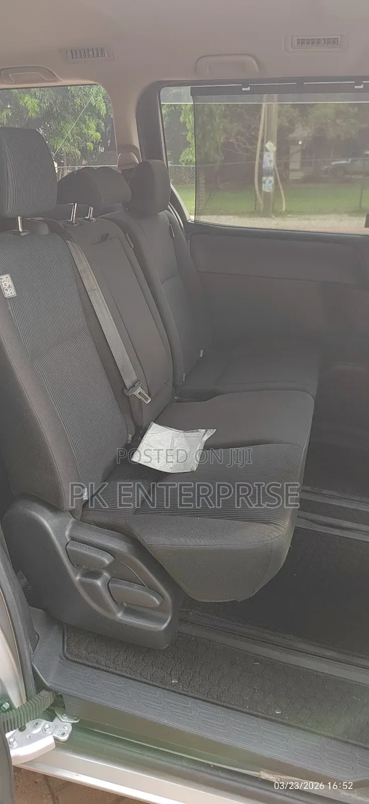 Toyota Voxy 2016 Silver