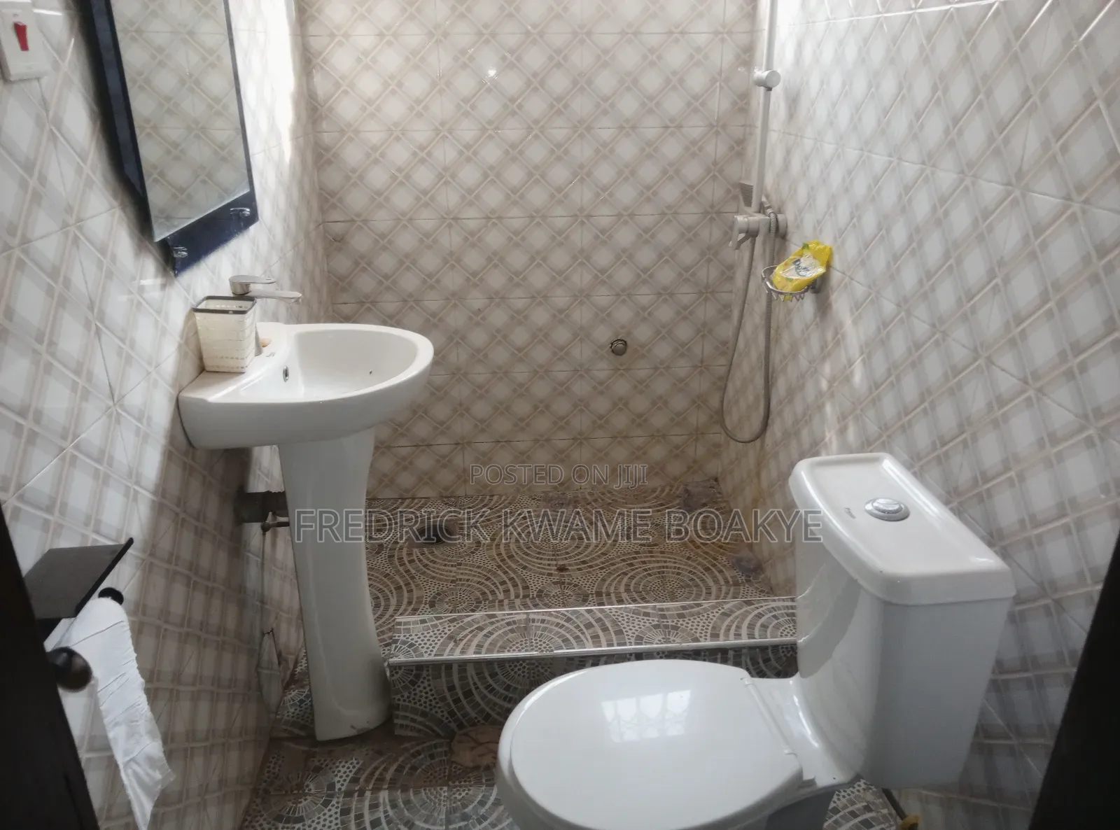 2bdrm Apartment in Brother K Estate, Kumasi Metropolitan for rent