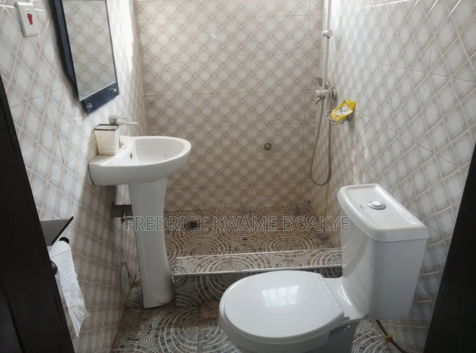 2bdrm Apartment in Brother K Estate, Kumasi Metropolitan for rent