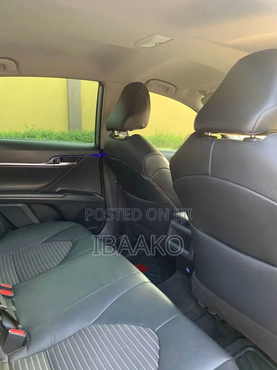 Toyota Camry SE FWD 2020 Silver