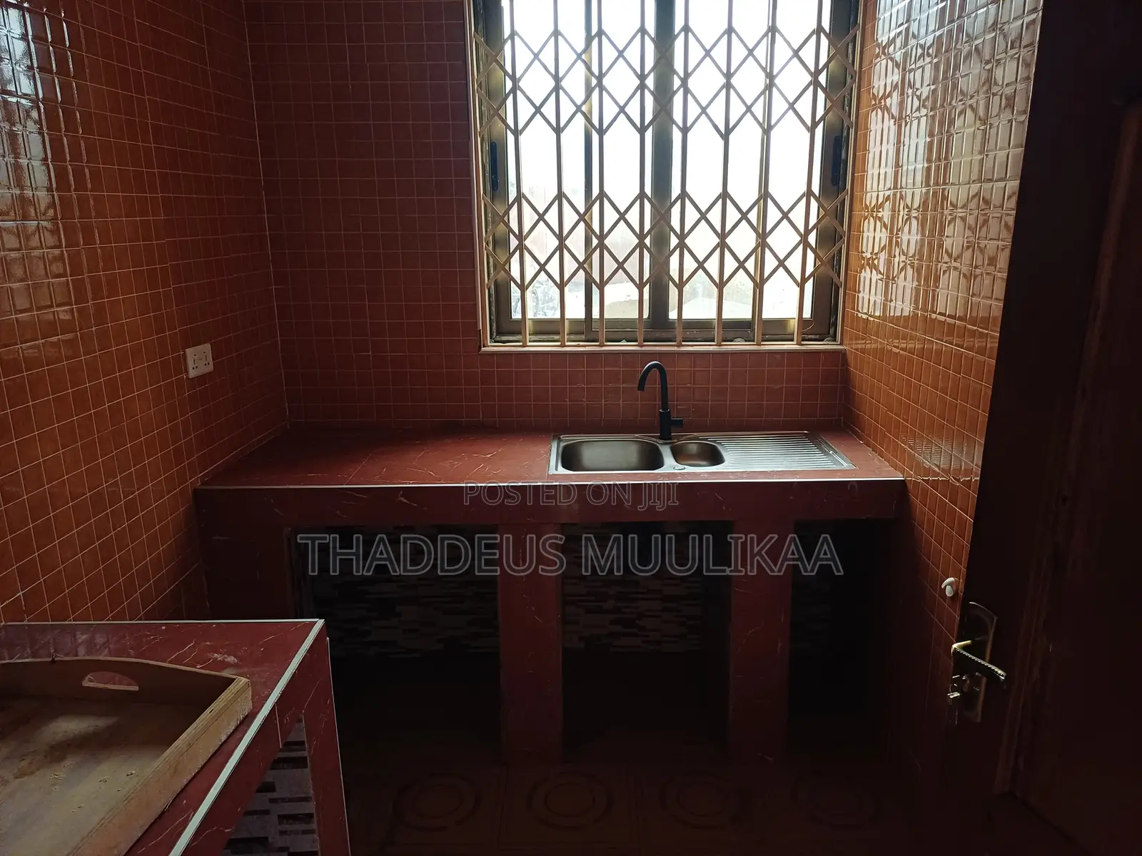 2bdrm Block of Flats in Ga East Municipal for rent