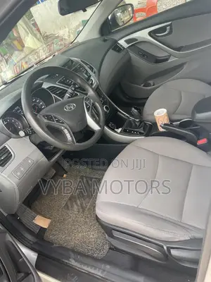 Hyundai Elantra 2016 Silver