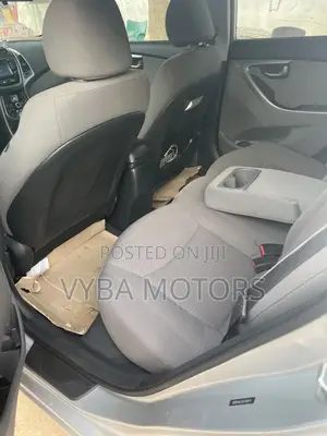 Hyundai Elantra 2016 Silver
