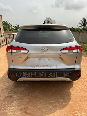 Toyota Corolla Cross 2.0 Petrol AWD 2022 Silver