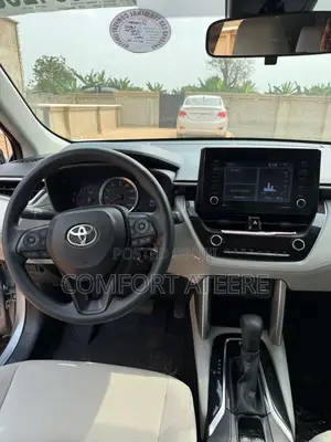 Toyota Corolla Cross 2.0 Petrol AWD 2022 Silver