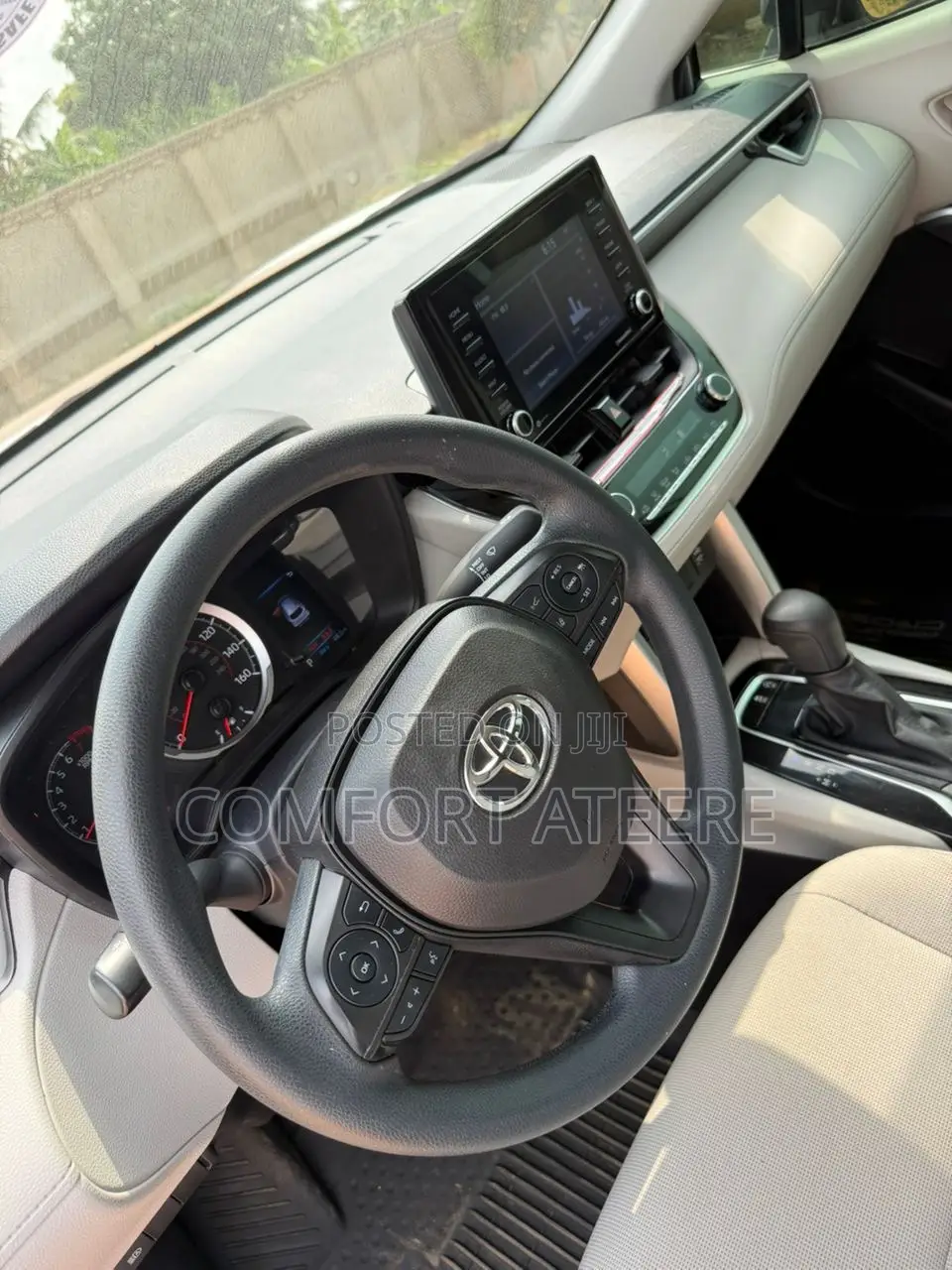 Toyota Corolla Cross 2.0 Petrol AWD 2022 Silver