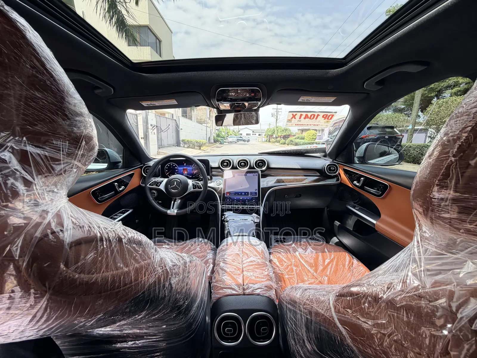 Mercedes-Benz C300 2024 Silver