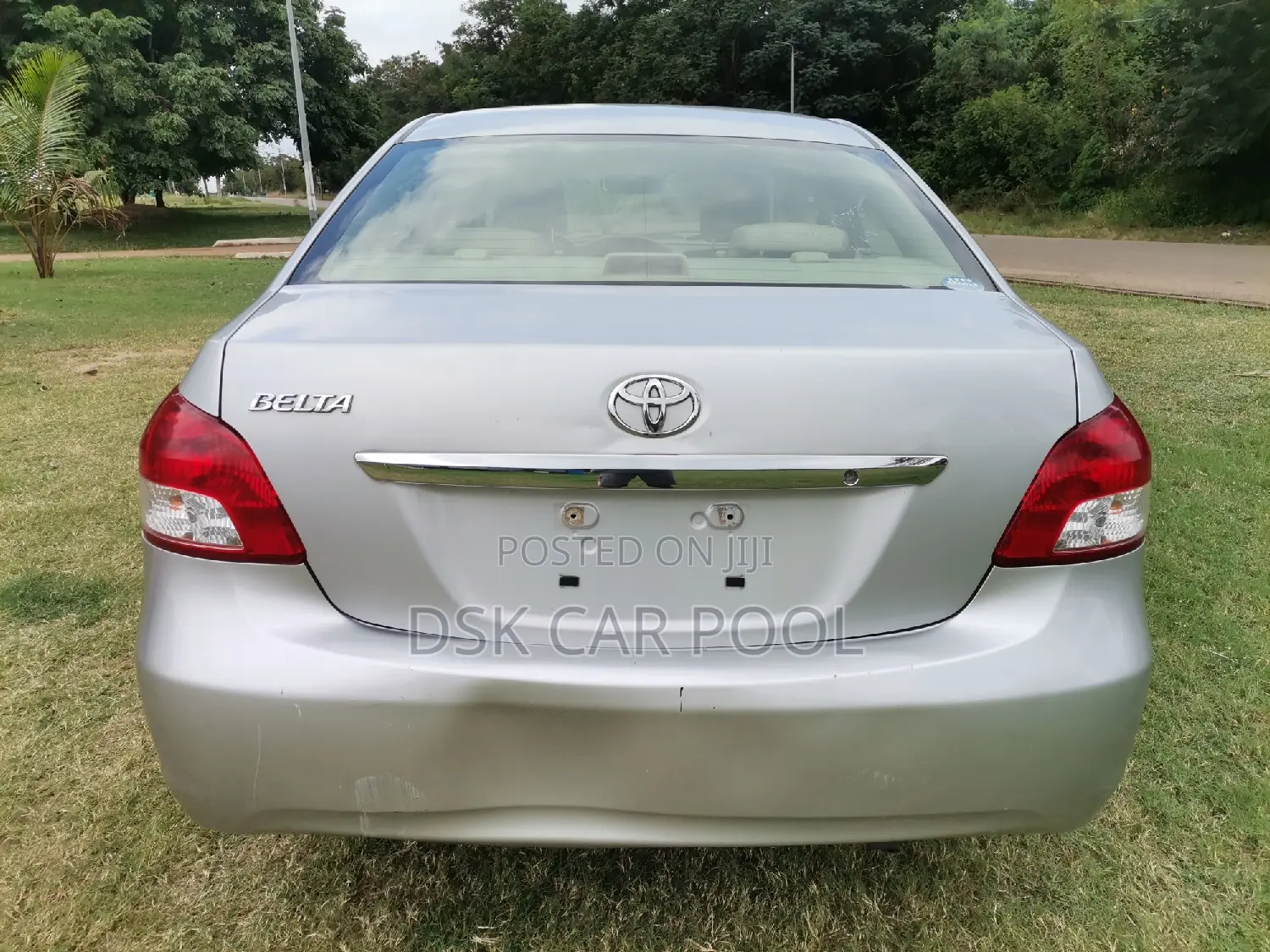 Toyota Belta 2010 Silver