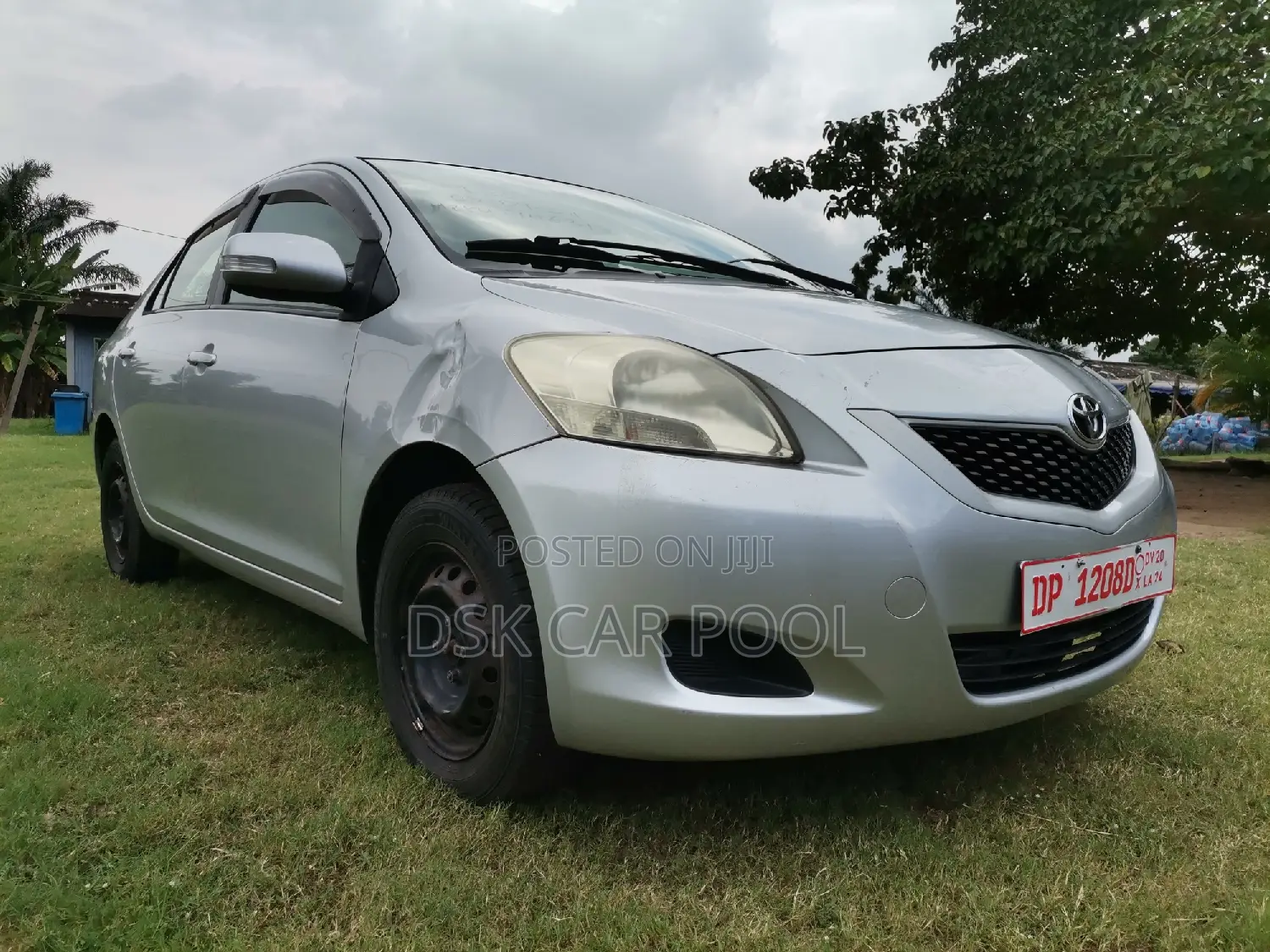 Toyota Belta 2010 Silver