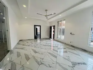 3bdrm House in Palace Mall Area, Spintex for rent