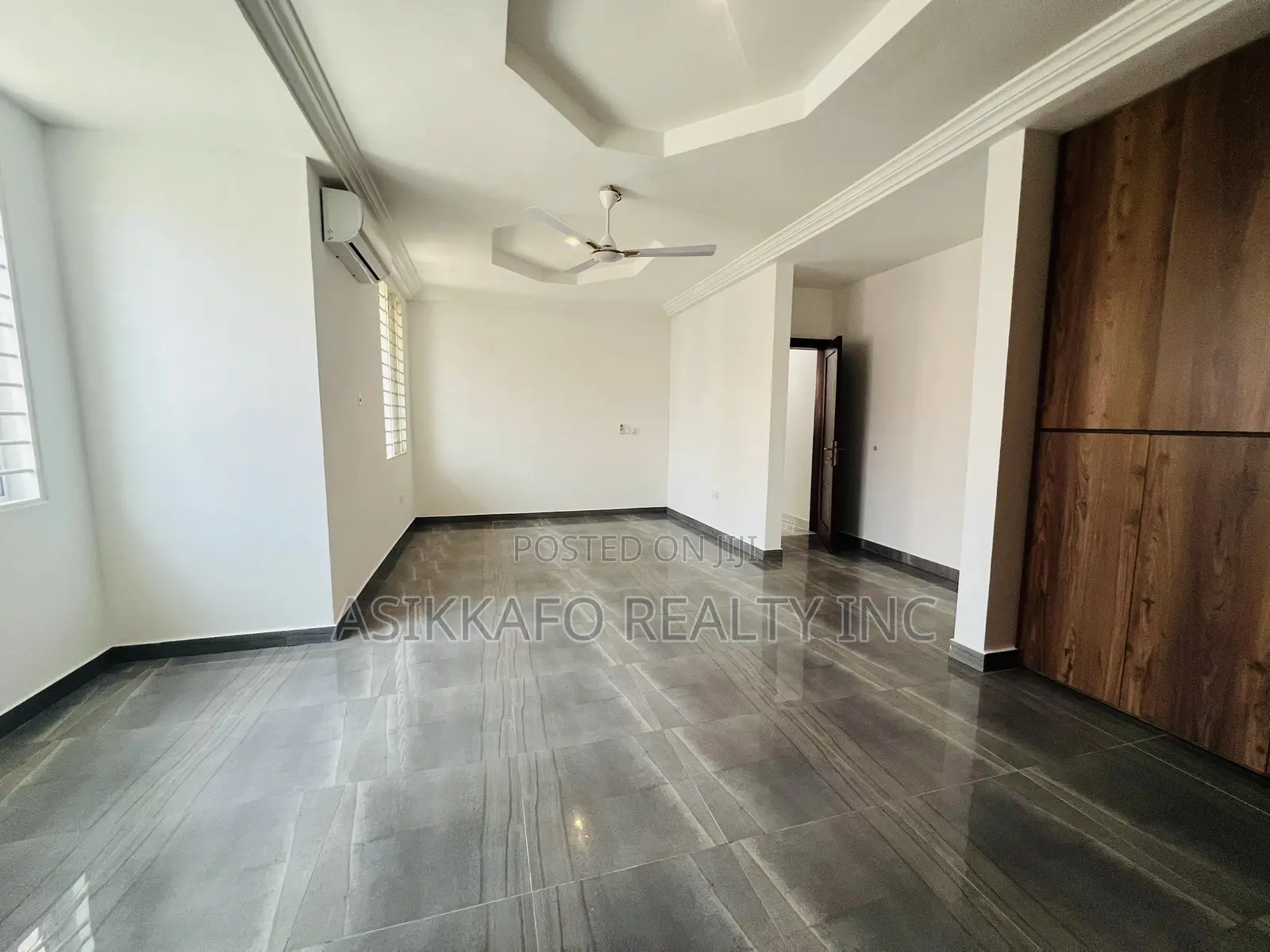 3bdrm House in Palace Mall Area, Spintex for rent