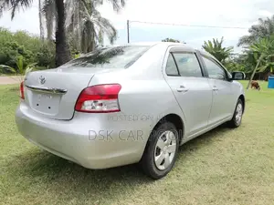 Toyota Belta 2011 Gray