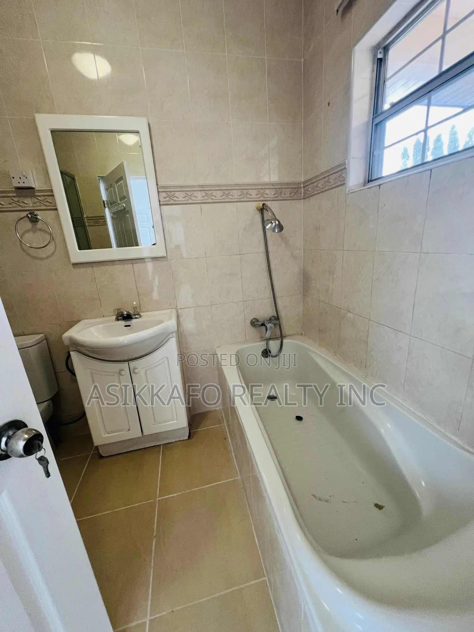 3bdrm House in Cantonments for rent
