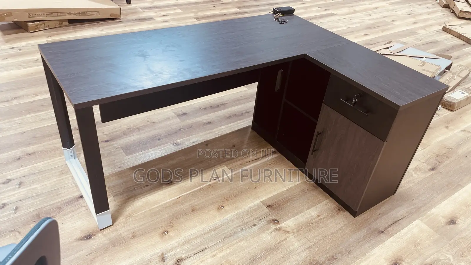 L - Shaped Office Table ( Kt -310)