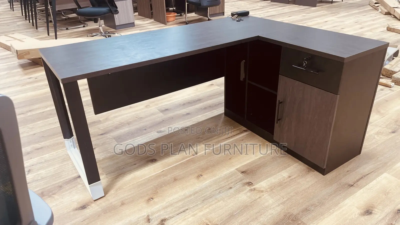 L - Shaped Office Table ( Kt -310)