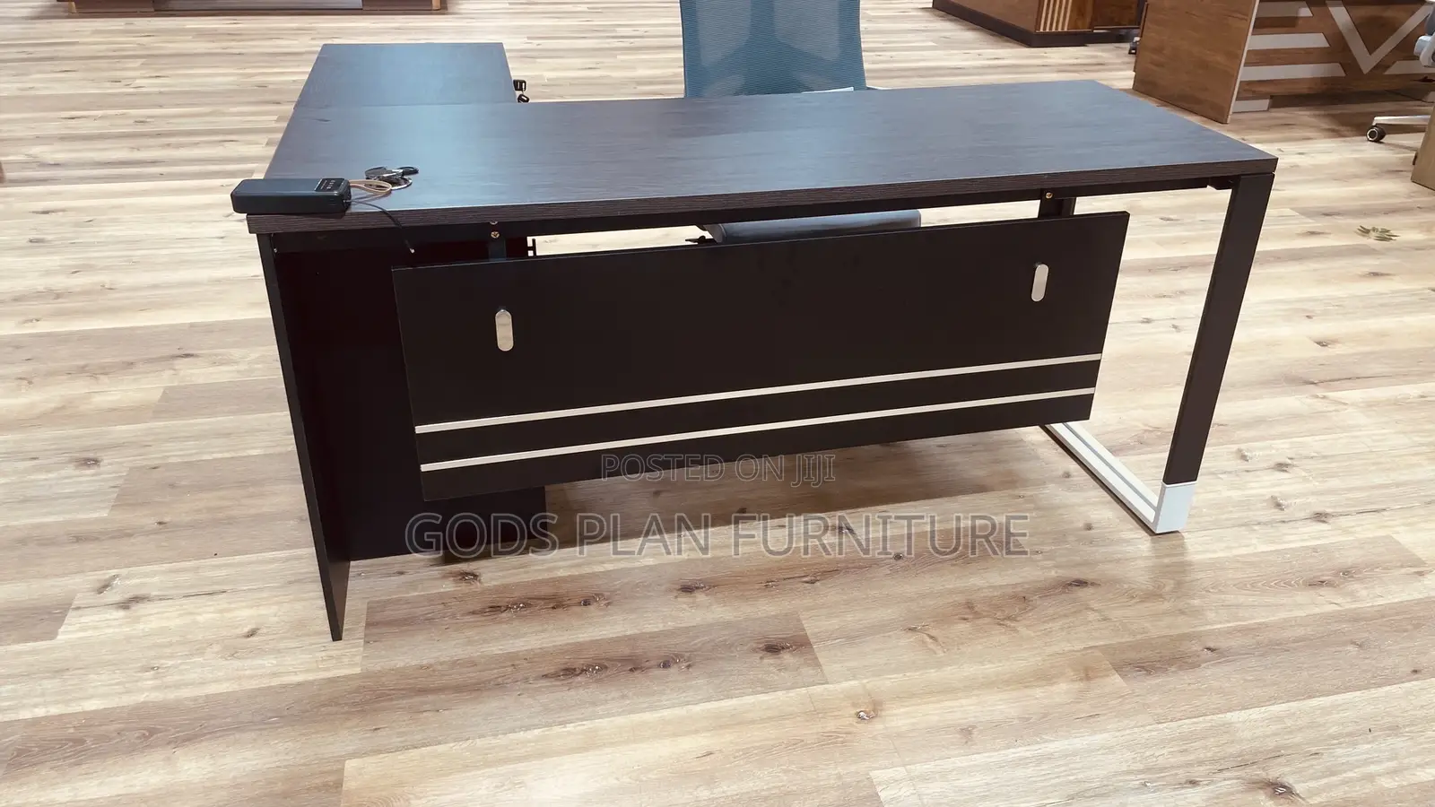 L - Shaped Office Table ( Kt -310)