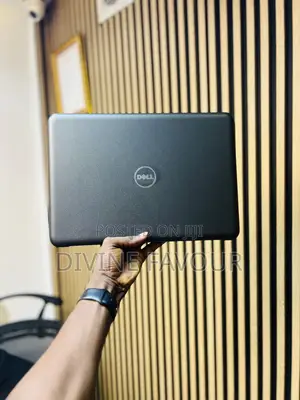 Laptop Dell Latitude 3310 4GB Intel Core i3 SSD 128GB