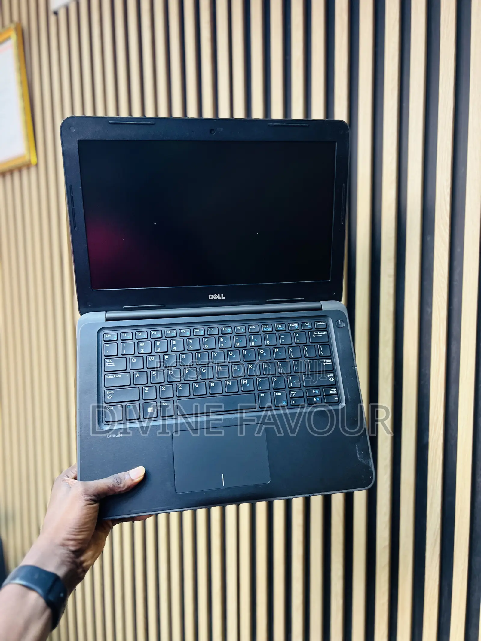 Laptop Dell Latitude 3310 4GB Intel Core i3 SSD 128GB