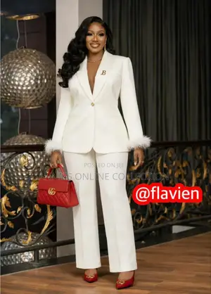 Ladies Classic Suit Outfits