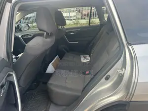 Toyota RAV4 2020 Silver