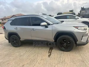 Toyota RAV4 2020 Silver
