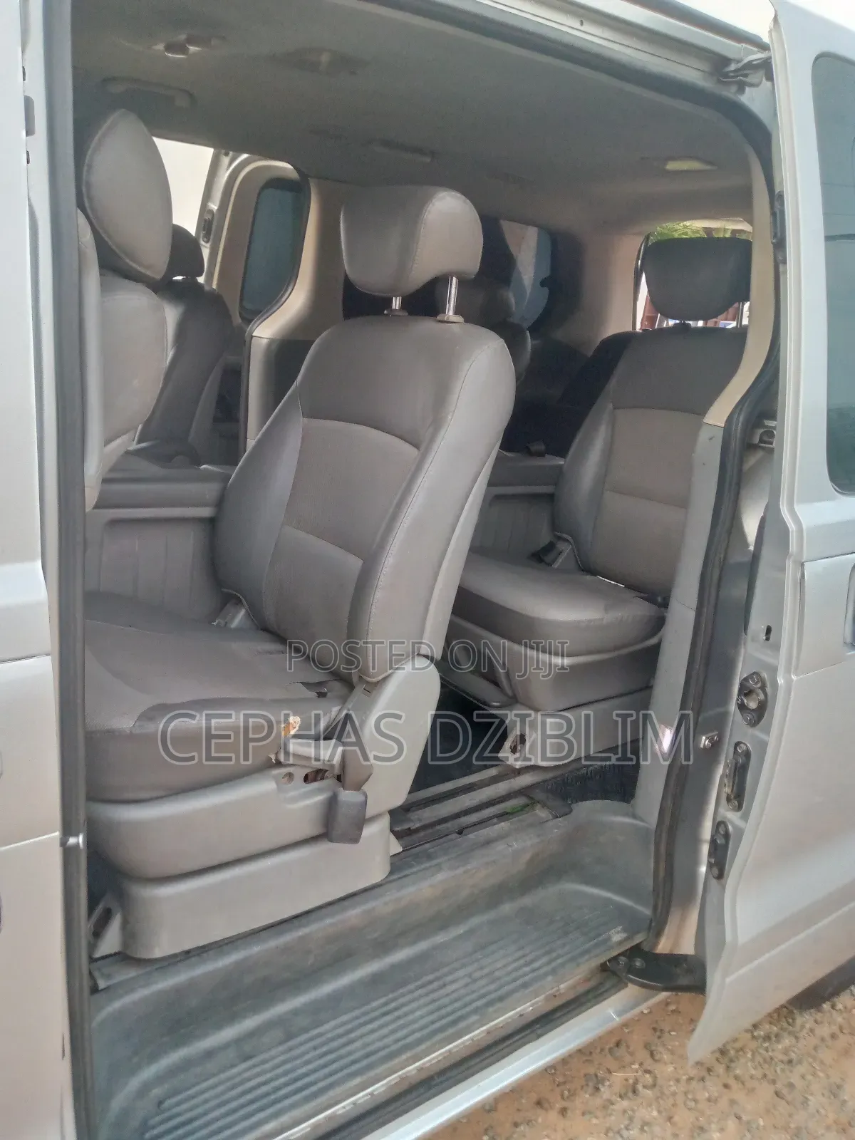Hyundai Starex 2000 Silver