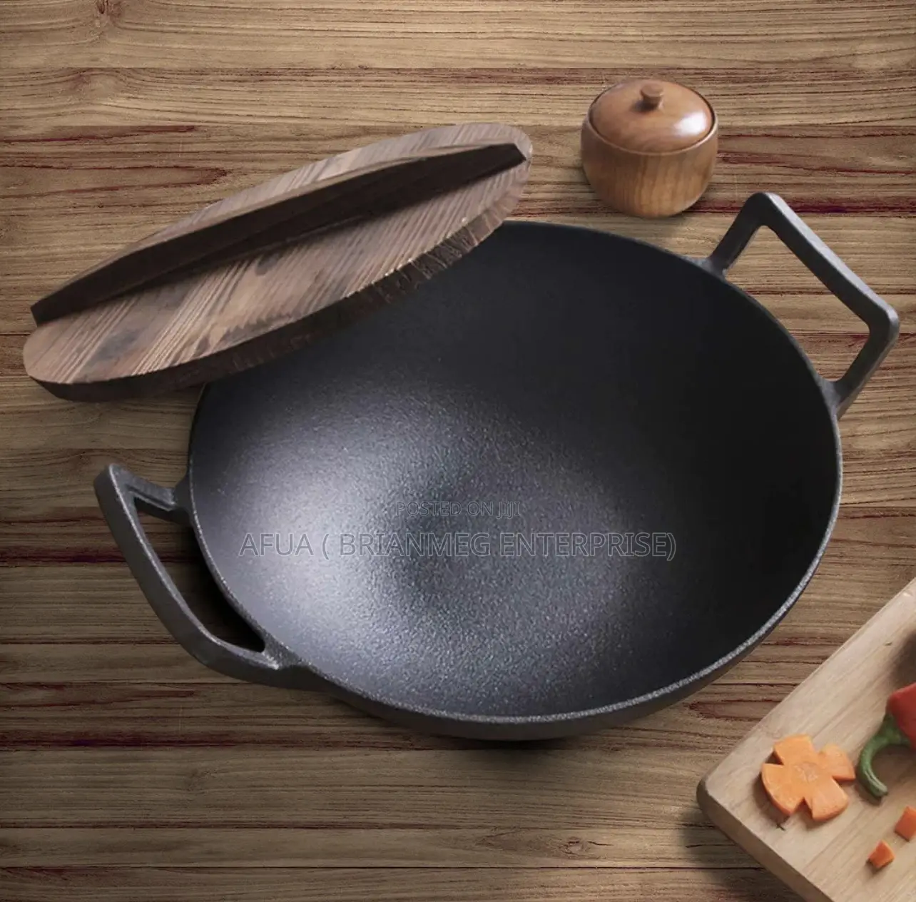 Cast Iron Wok Pan With Wooden Lid 36cm
