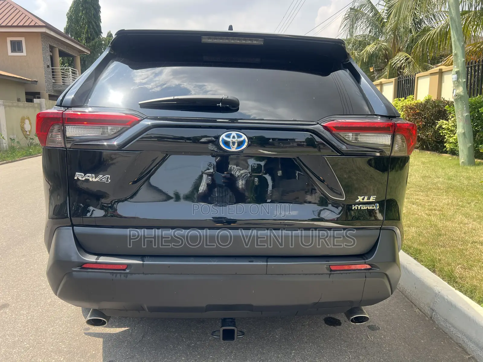 Toyota RAV4 XLE 2022 Black