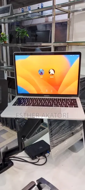 Laptop Apple MacBook Pro 2017 8GB Intel Core i5 SSD 256GB