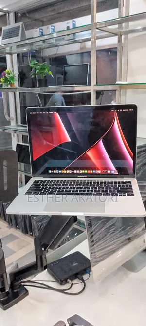 Laptop Apple MacBook Pro 2017 8GB Intel Core i5 SSD 256GB