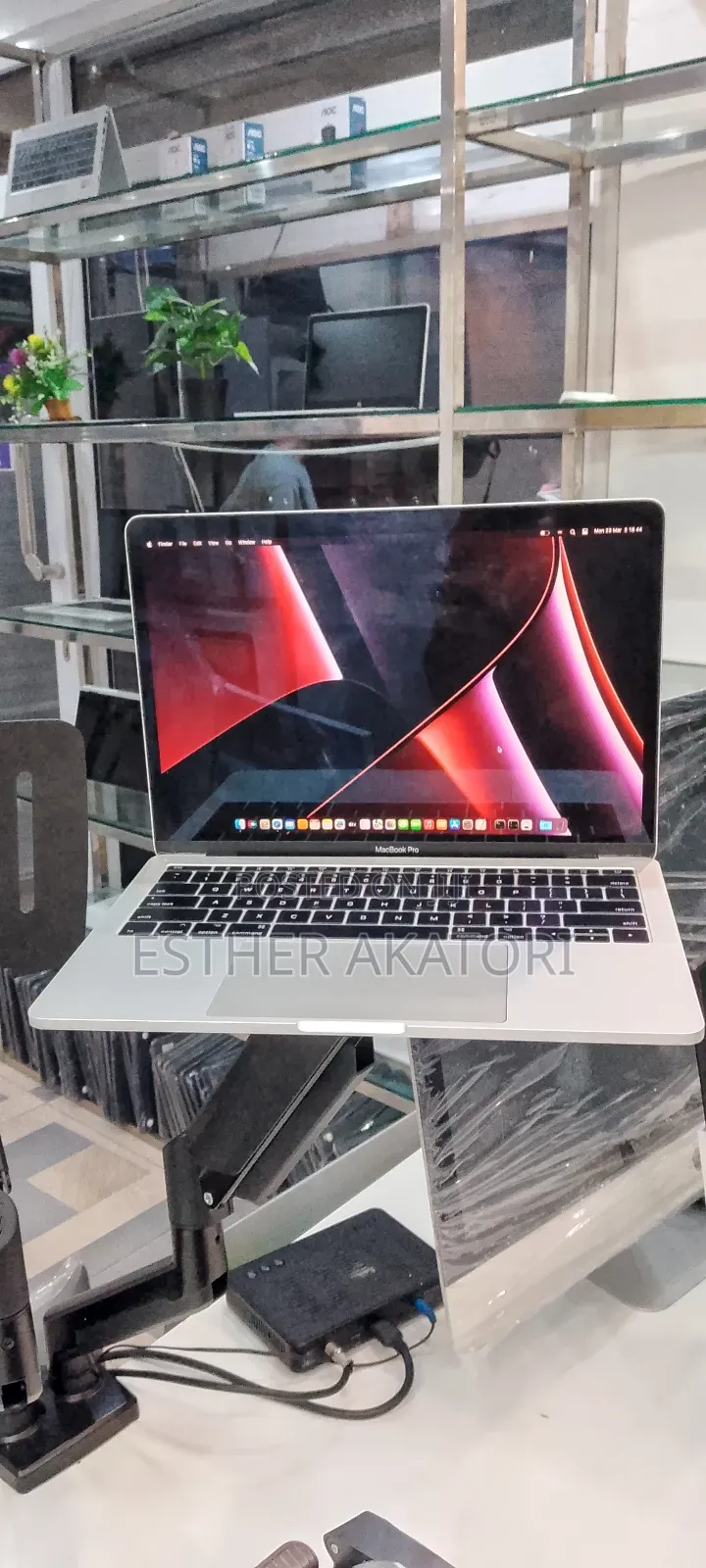 Laptop Apple MacBook Pro 2017 8GB Intel Core i5 SSD 256GB