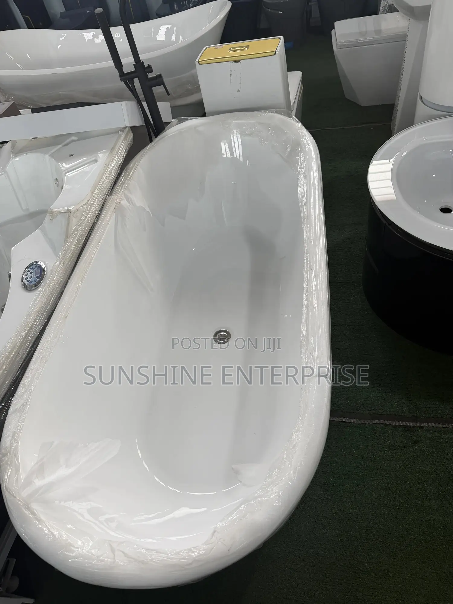 Bathroom Bathtub