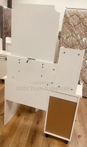 Light Dressing Mirror