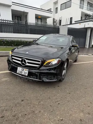 Mercedes-Benz E300 Base RWD Sedan (2.0L 4cyl 9A) 2017 Black